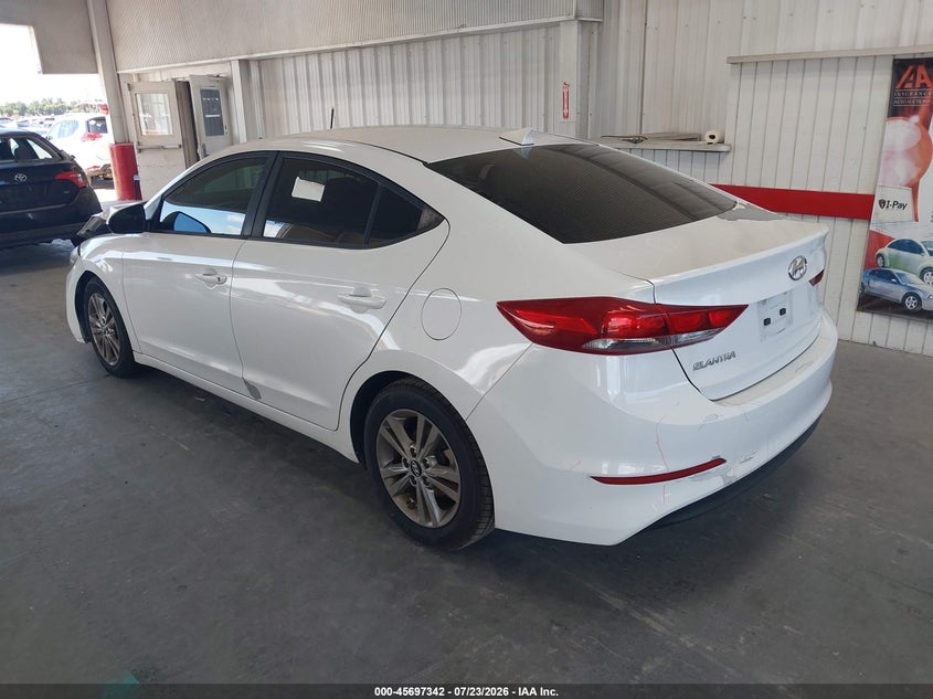 2018 HYUNDAI ELANTRA auction photo 3