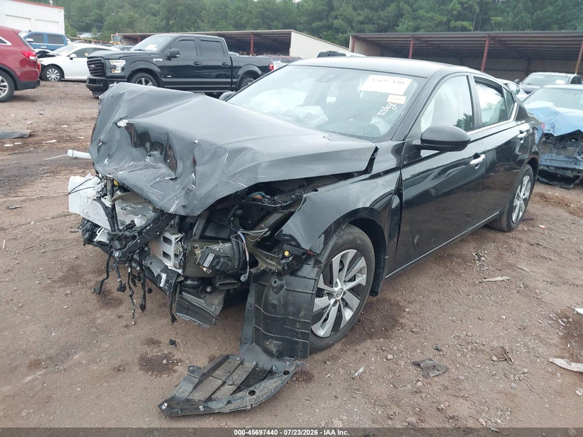 2024 NISSAN ALTIMA auction photo 2