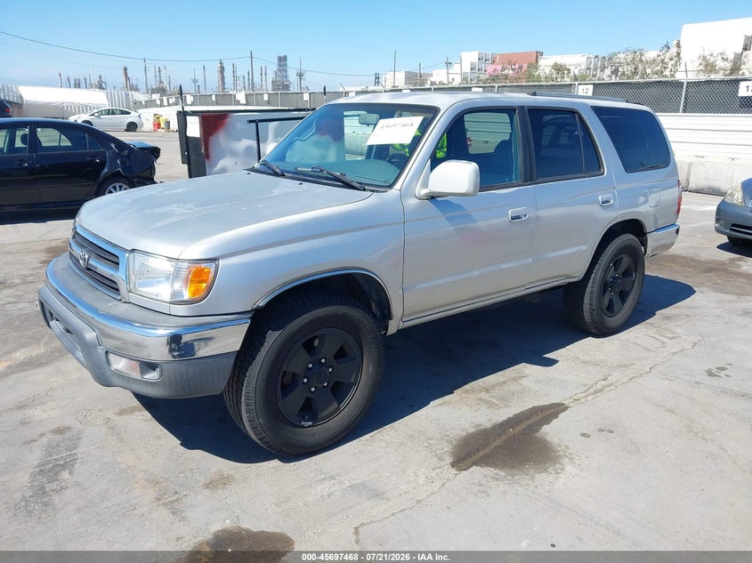 2000 TOYOTA 4RUNNER auction photo 2