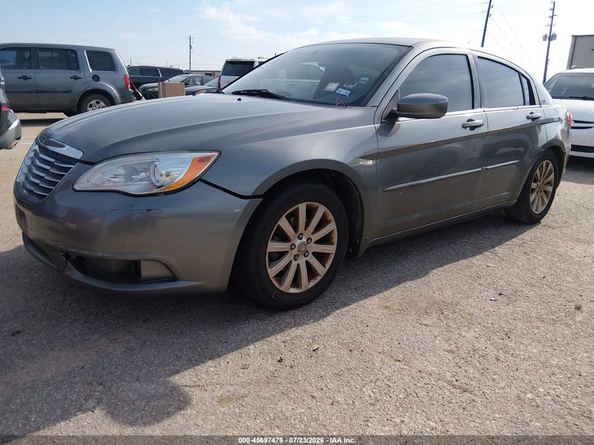 Vin: 1c3ccbbbxdn589800, lot: 46196107, chrysler 200 touring 20132