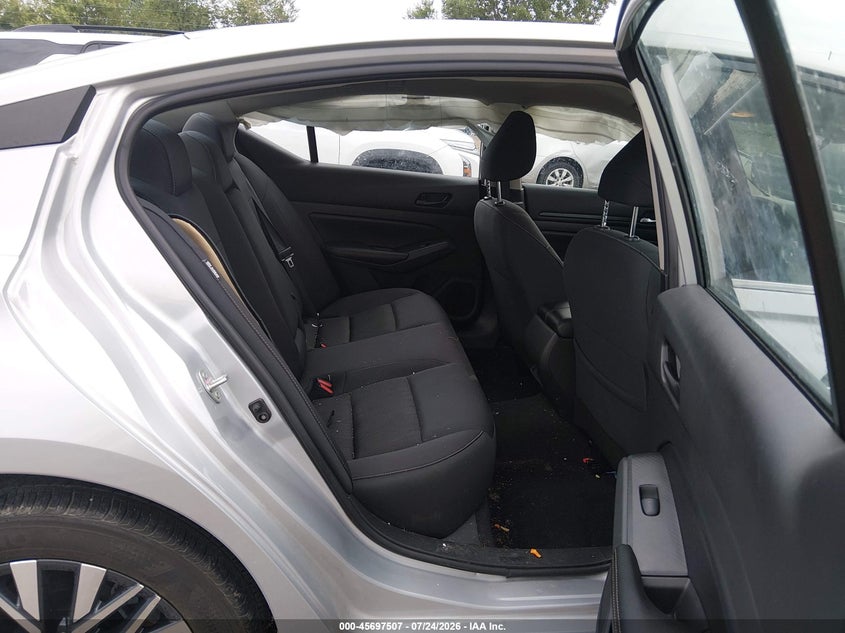 2024 NISSAN ALTIMA auction photo 8