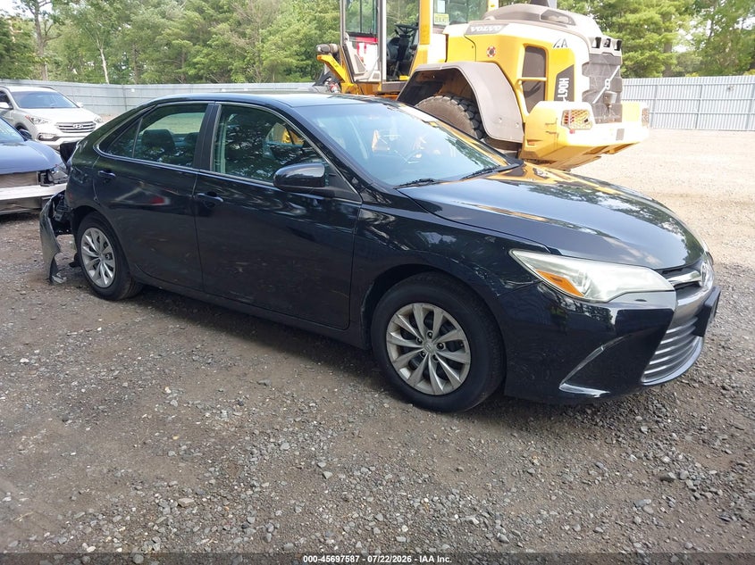 2017 TOYOTA CAMRY auction photo 1