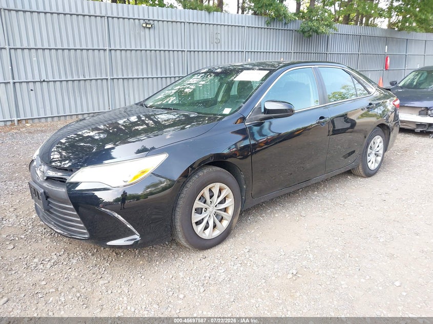 2017 TOYOTA CAMRY auction photo 2