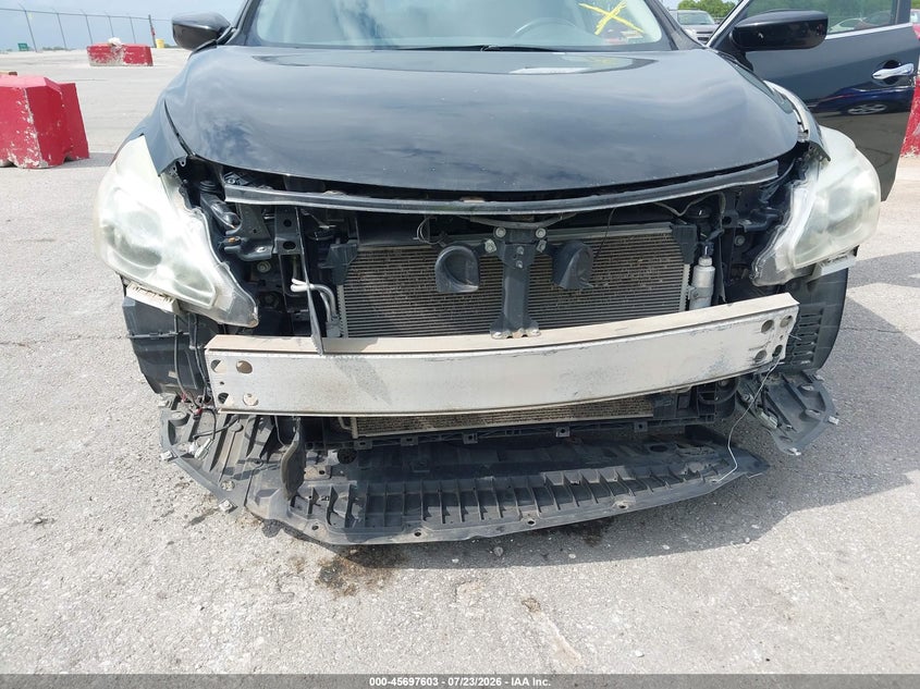 2015 NISSAN ALTIMA auction photo 6