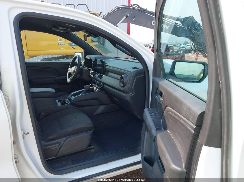 2025 CHEVROLET COLORADO auction photo 5