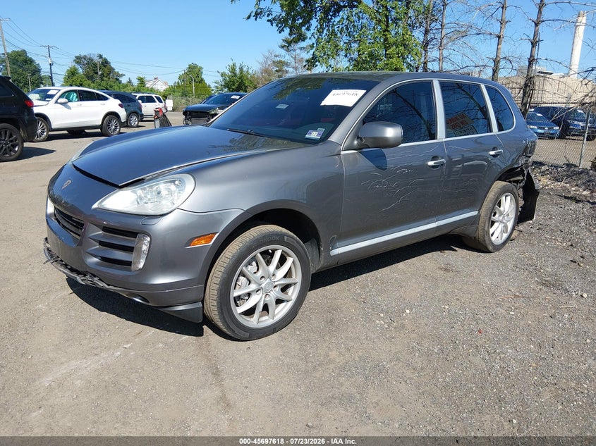 2010 Porsche Cayenne, Перёд и зад, IAAI, VIN WP1AB2AP5ALA50865 — фото 2