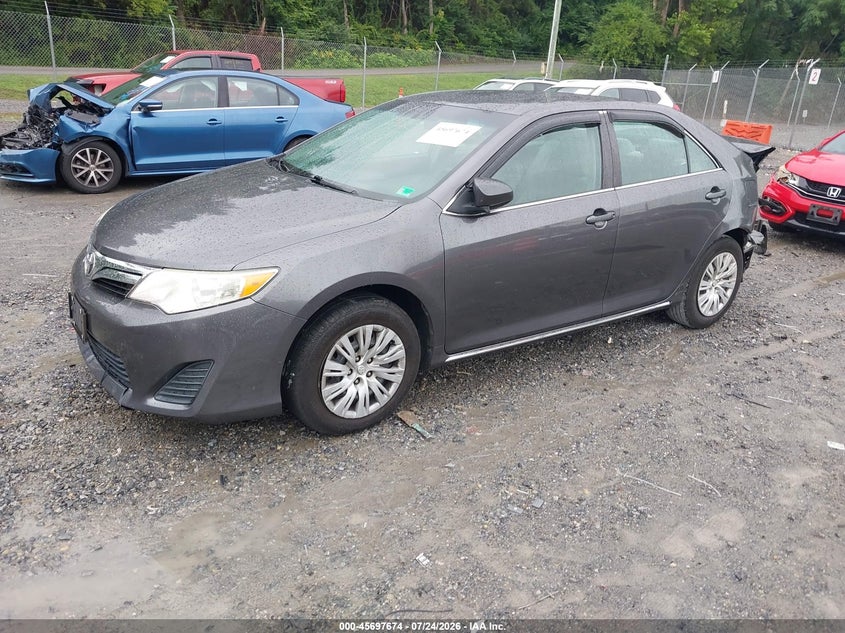 2013 Toyota Camry, Левый зад, IAAI, VIN 4T4BF1FK6DR319831 — фото 2