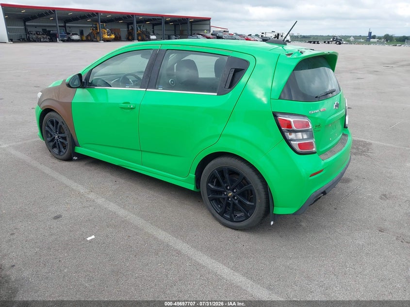 2017 CHEVROLET SONIC auction photo 3