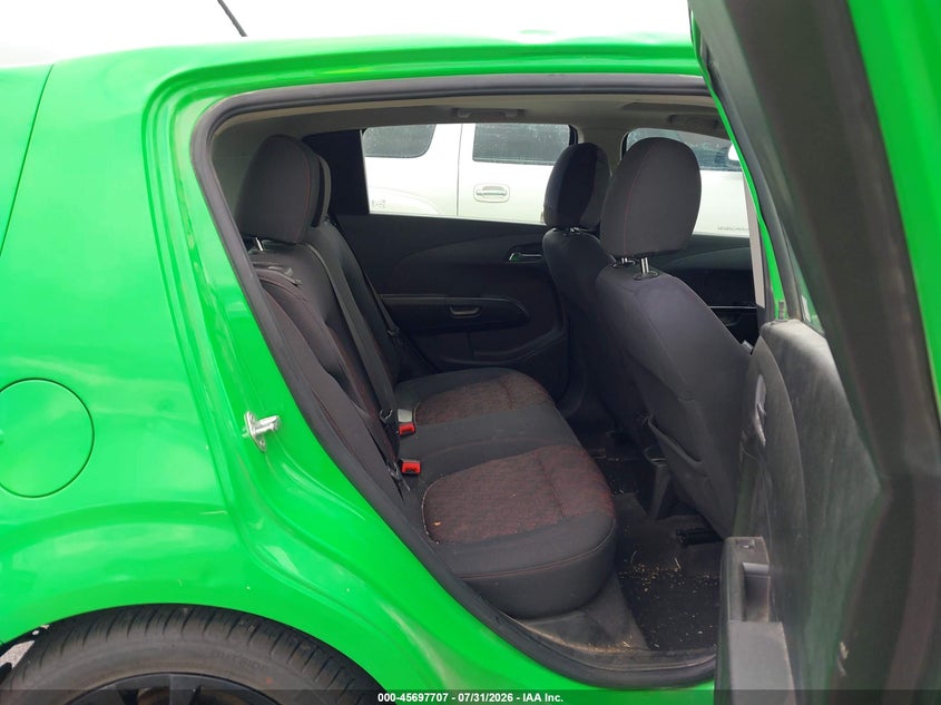 2017 CHEVROLET SONIC auction photo 8