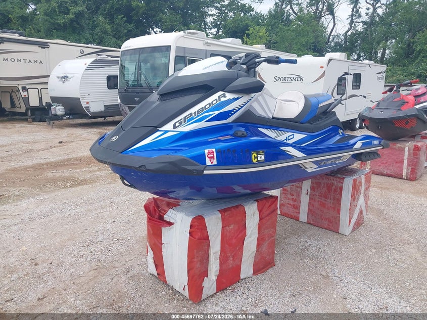 2021 YAMAHA WAVERUNNER auction photo 2