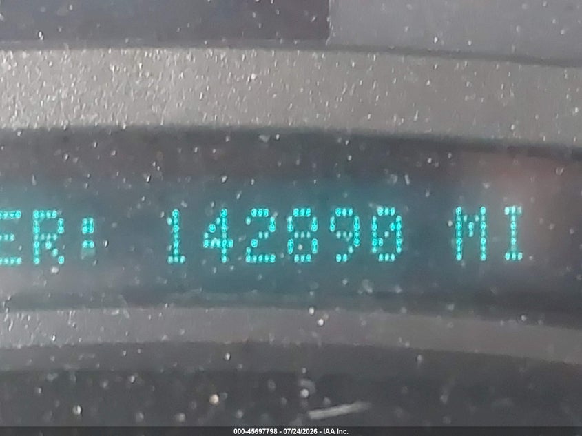2004 CHEVROLET SUBURBAN 1500 auction photo 7