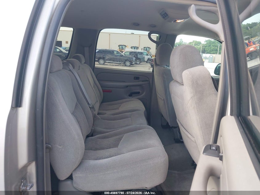 2004 CHEVROLET SUBURBAN 1500 auction photo 8