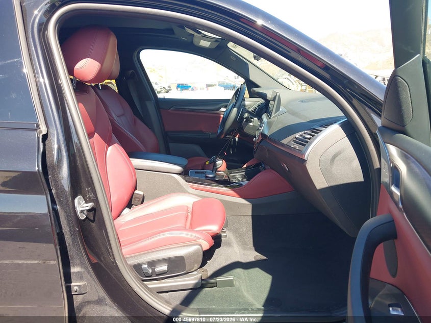 2023 BMW X4 auction photo 5
