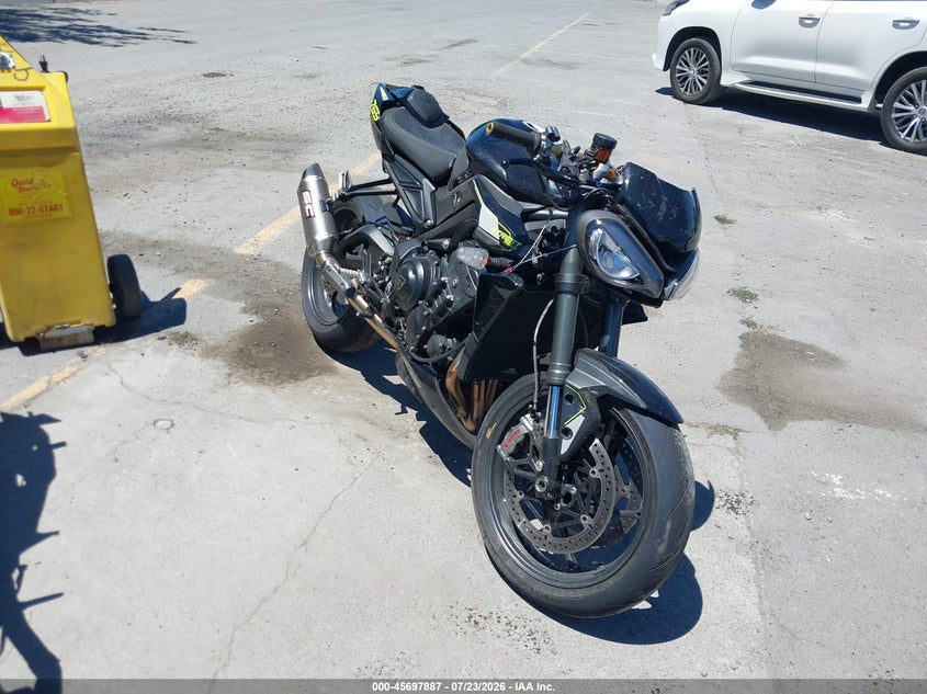 2025 Triumph Motorcycle Street Triple