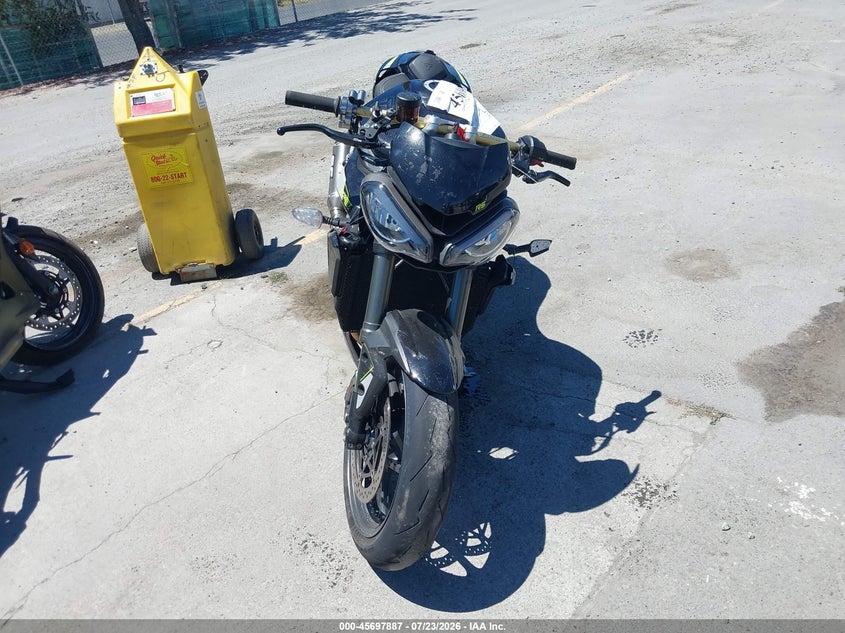 2025 TRIUMPH MOTORCYCLE STREET TRIPLE auction photo 5