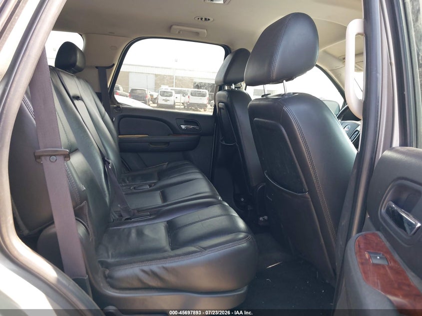 2009 GMC YUKON auction photo 8