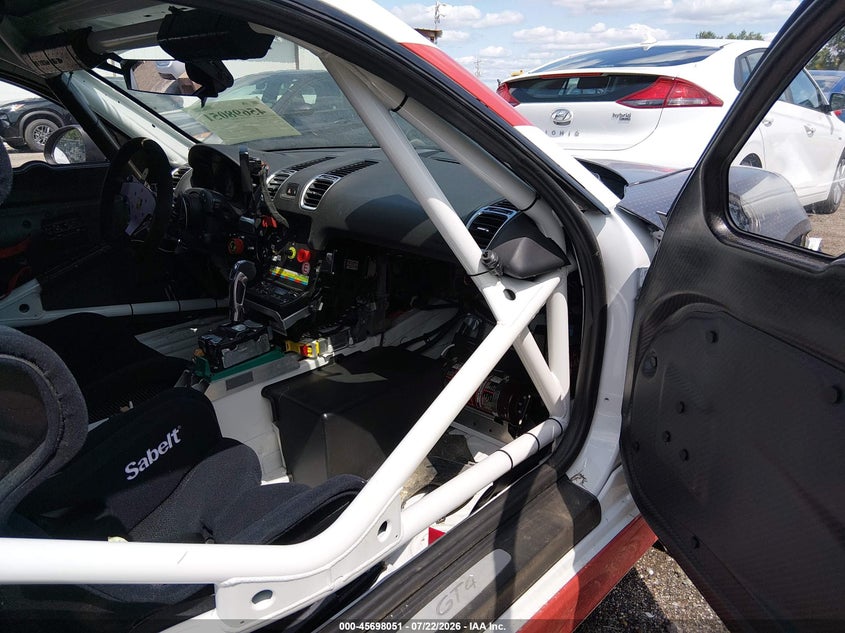 2016 PORSCHE CAYMAN auction photo 5