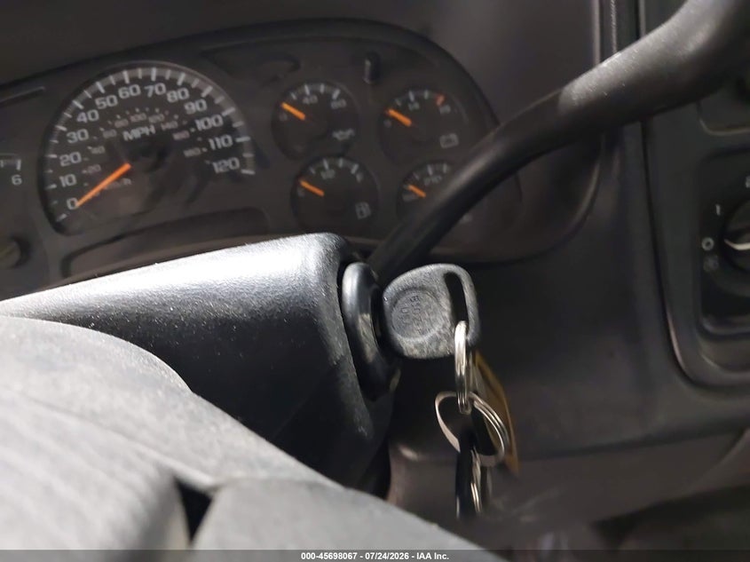 2004 CHEVROLET SILVERADO TRUCK 6.0L V-8 300HP