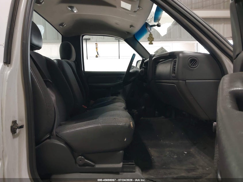 2004 CHEVROLET SILVERADO TRUCK 6.0L V-8 300HP
