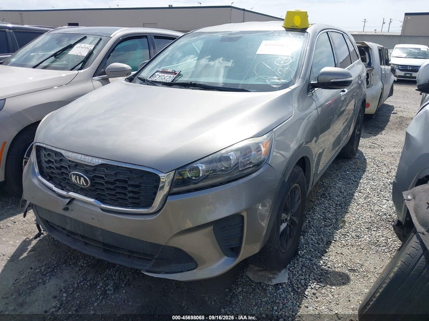 2019 KIA SORENTO auction photo 2