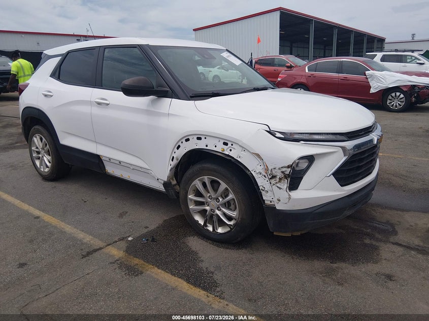 2024 CHEVROLET TRAILBLAZER auction photo 1