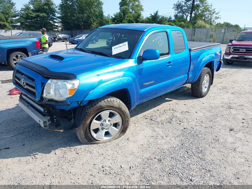 2010 Toyota Tacoma, Перед і зад, IAAI, VIN 5TEUU4EN1AZ731653 — фото 2