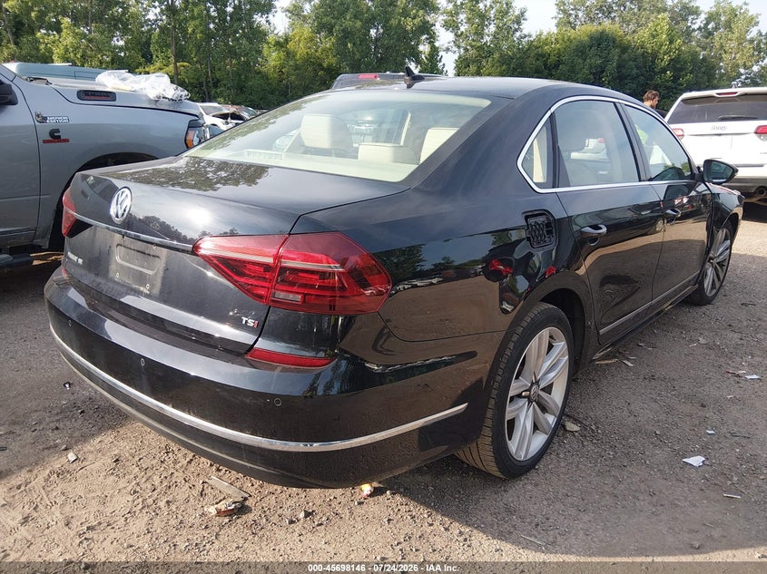2017 VOLKSWAGEN PASSAT auction photo 4