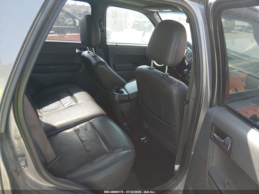 2012 FORD ESCAPE auction photo 8