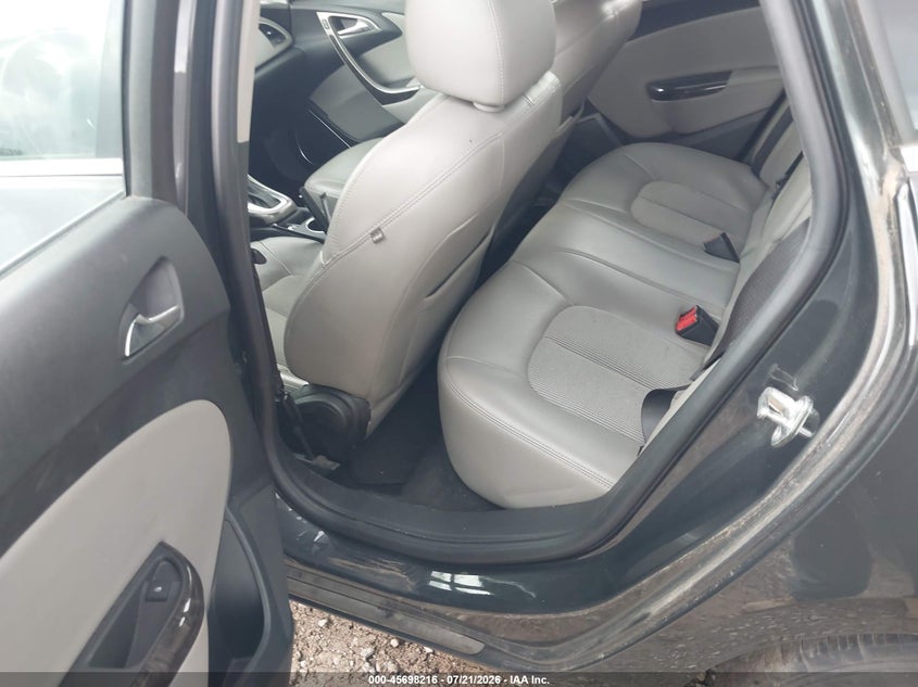 2015 BUICK VERANO auction photo 8