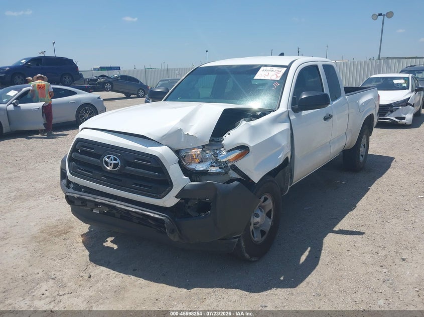 2017 TOYOTA TACOMA auction photo 2