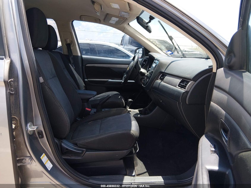 2016 MITSUBISHI OUTLANDER auction photo 5