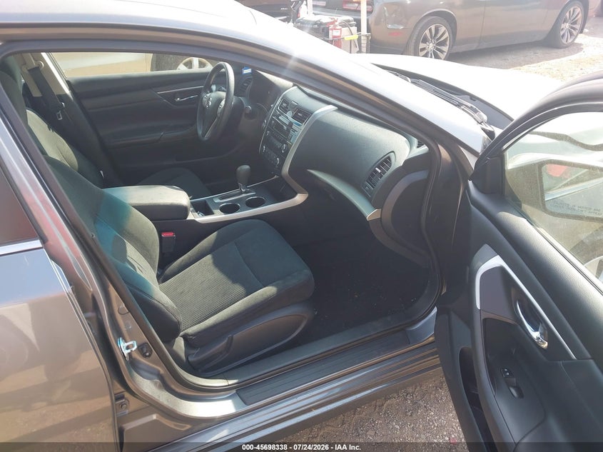 2015 NISSAN ALTIMA auction photo 5
