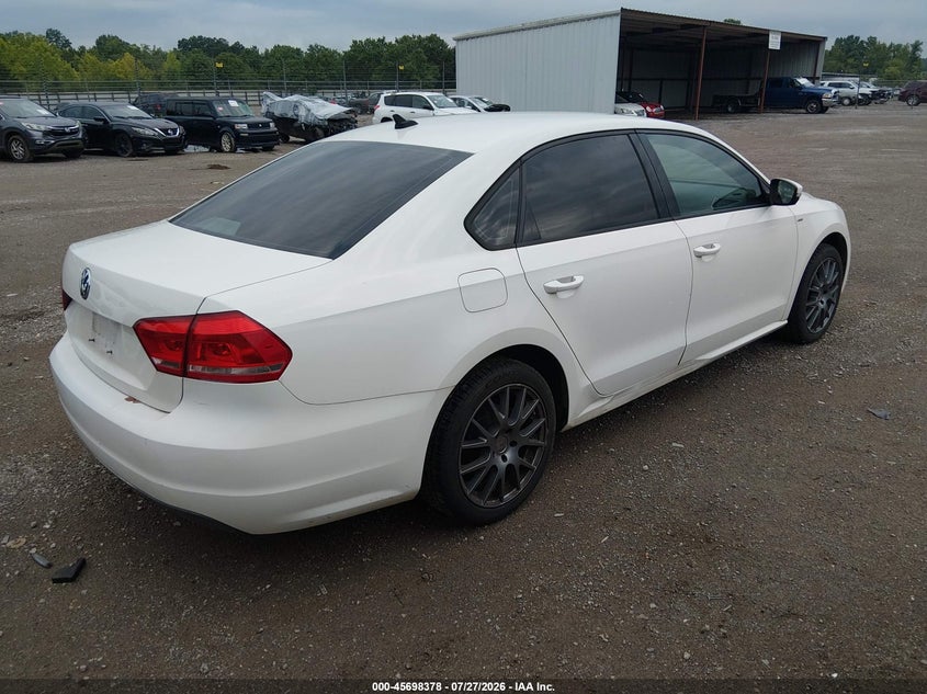 2014 VOLKSWAGEN PASSAT auction photo 4
