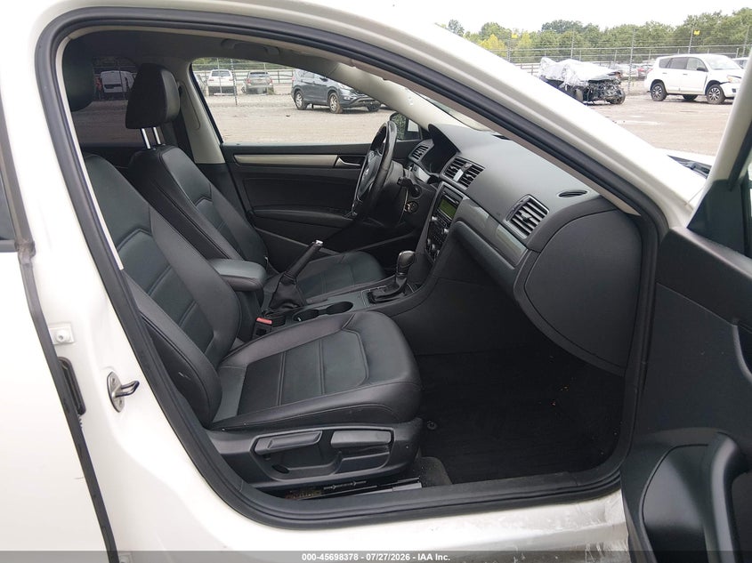 2014 VOLKSWAGEN PASSAT auction photo 5