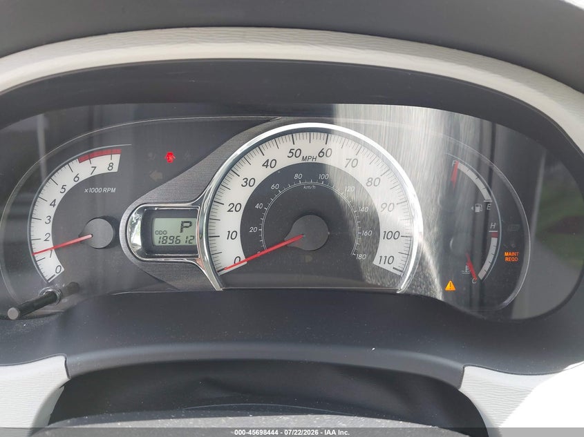 2013 TOYOTA SIENNA auction photo 7