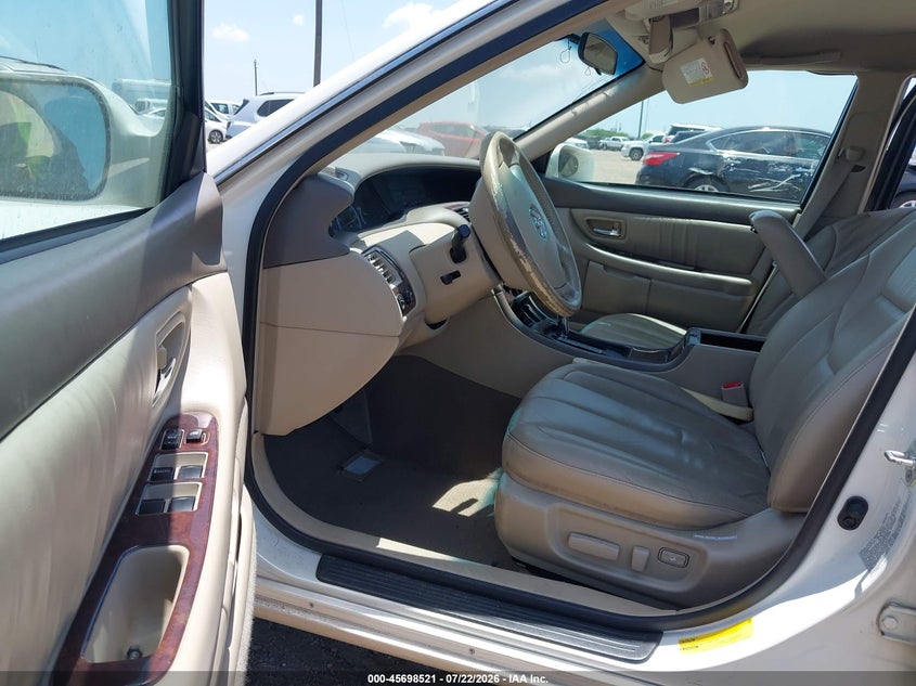 2002 TOYOTA AVALON auction photo 5