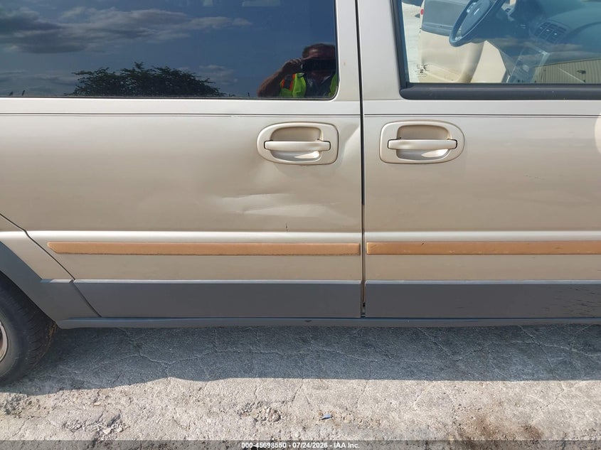 2006 PONTIAC MONTANA SV6 auction photo 6