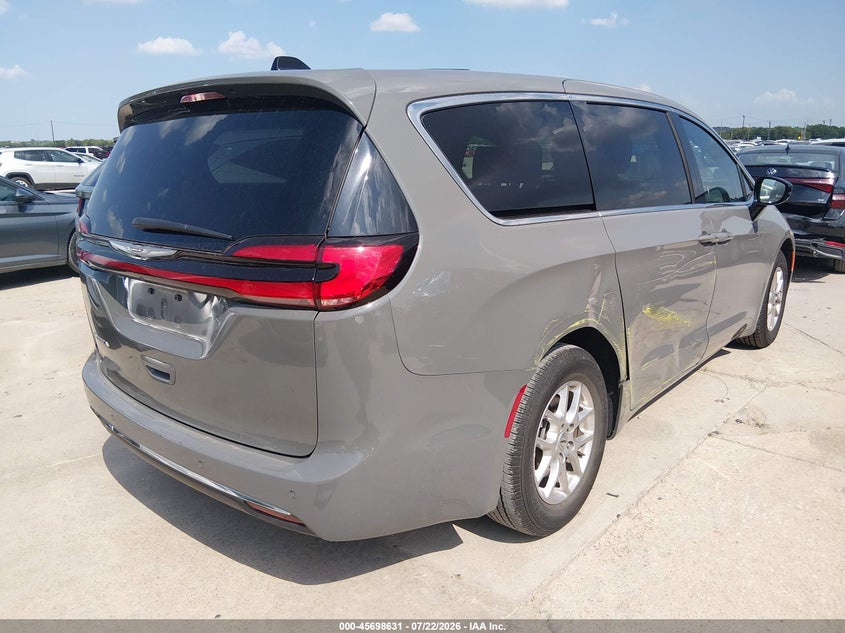 2025 CHRYSLER PACIFICA auction photo 4