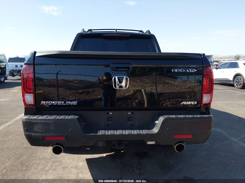 2022 Honda Ridgeline (VIN: 5FPYK3F8XNB011020)