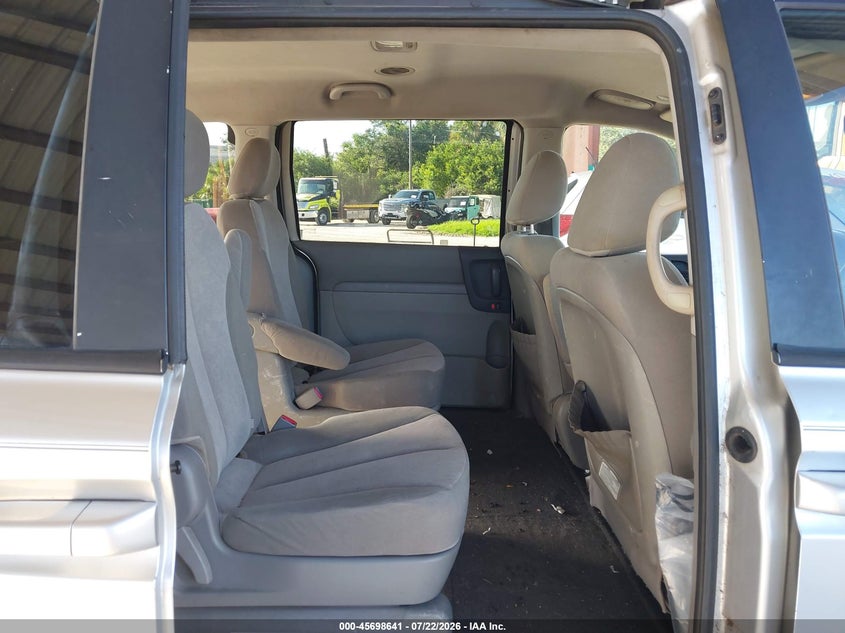 2012 KIA SEDONA auction photo 8