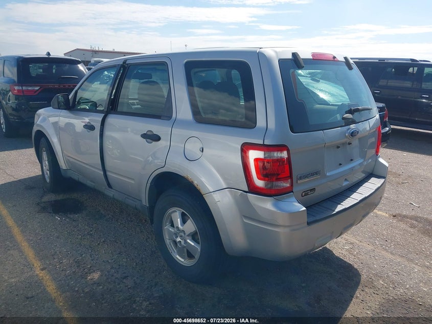 Vin: 1fmcu0c75ckb77013, lot: 46197280, ford escape xls 20123