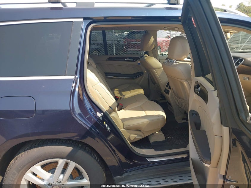 2013 MERCEDES-BENZ GL 450 auction photo 8