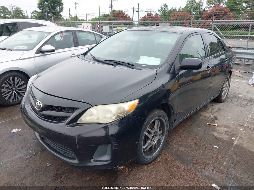 Vin: 2t1bu4ee3cc782412, lot: 46197326, toyota corolla le 20122