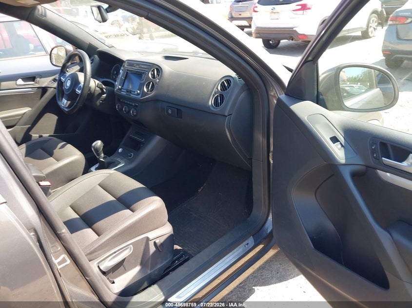 2016 VOLKSWAGEN TIGUAN auction photo 5
