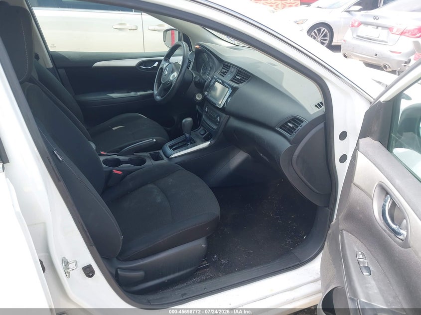 2019 NISSAN SENTRA auction photo 5