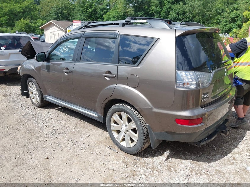 Vin: ja4jt3aw8cu026160, lot: 46197403, mitsubishi outlander se 20123