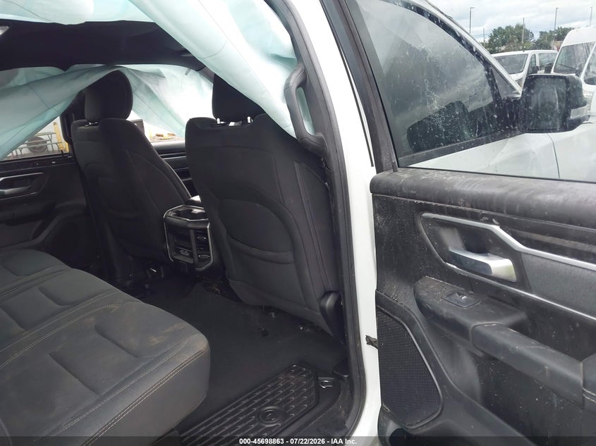 2022 RAM 1500 auction photo 8