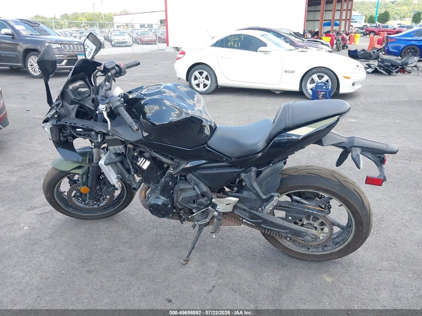 Photo 13 - KAWASAKI EX650