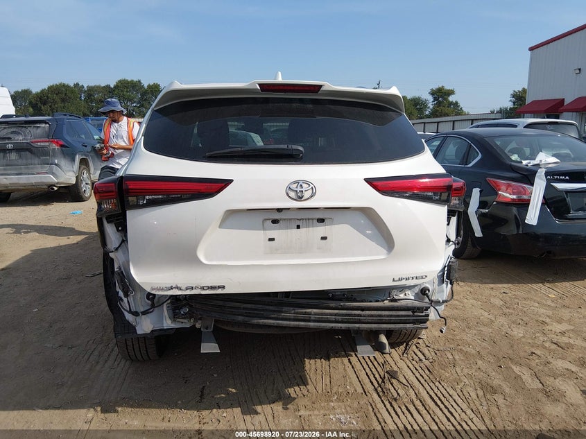 TOYOTA HIGHLANDER - zdjęcie 17