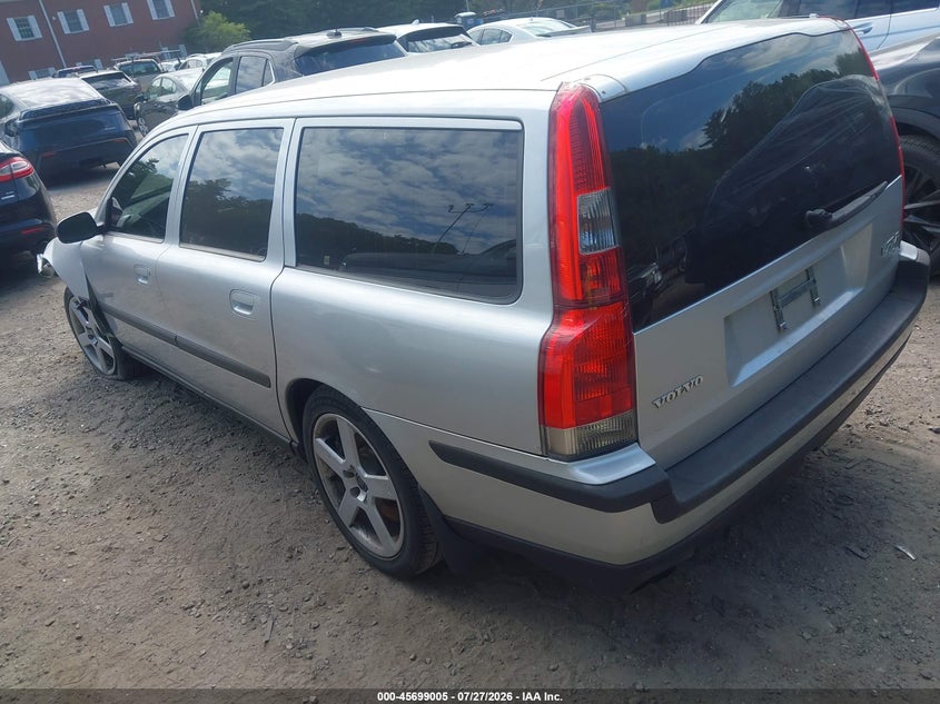2004 VOLVO V70 auction photo 3